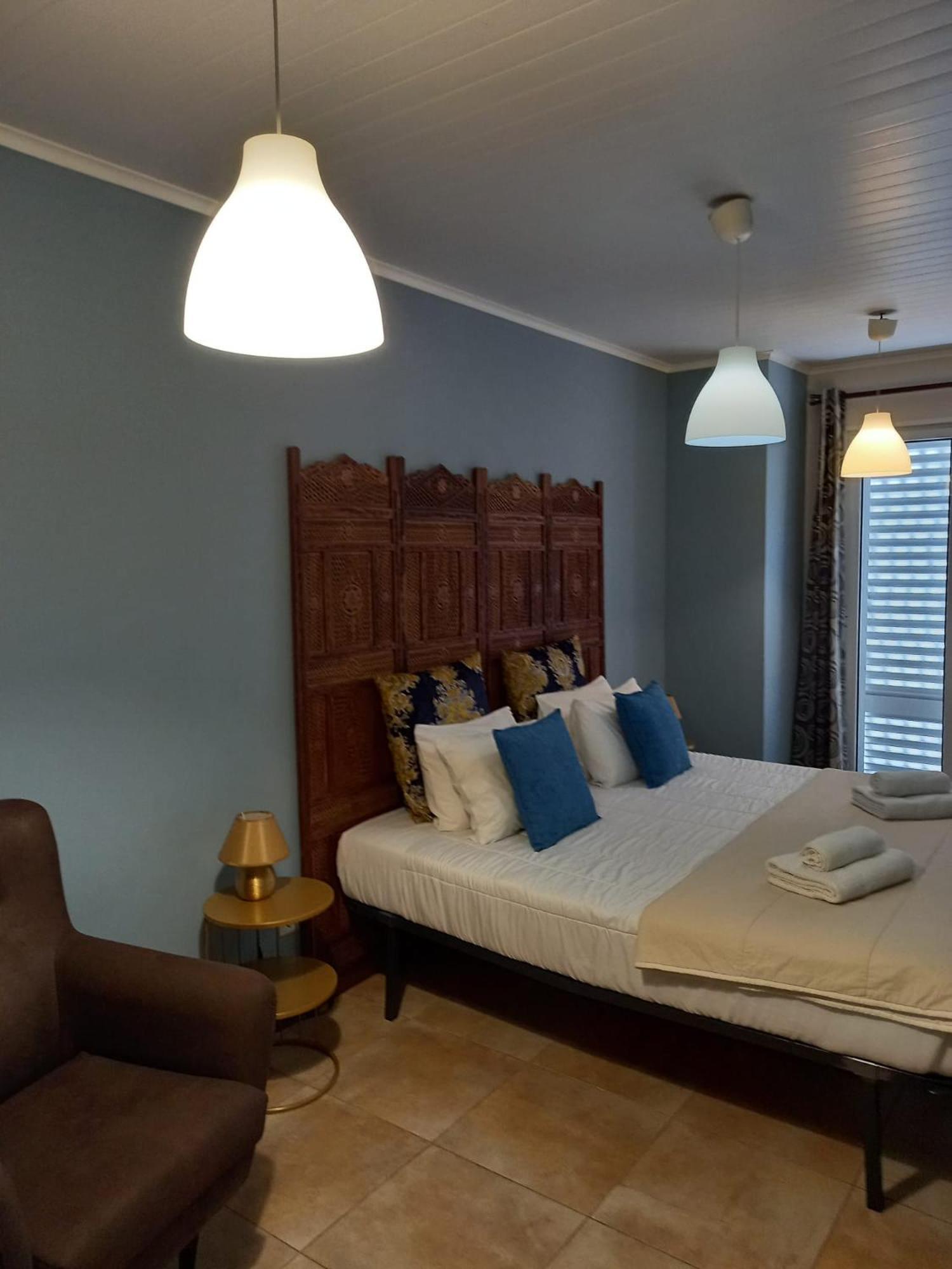 Azor International Apartment I 蓬塔德尔加达 外观 照片